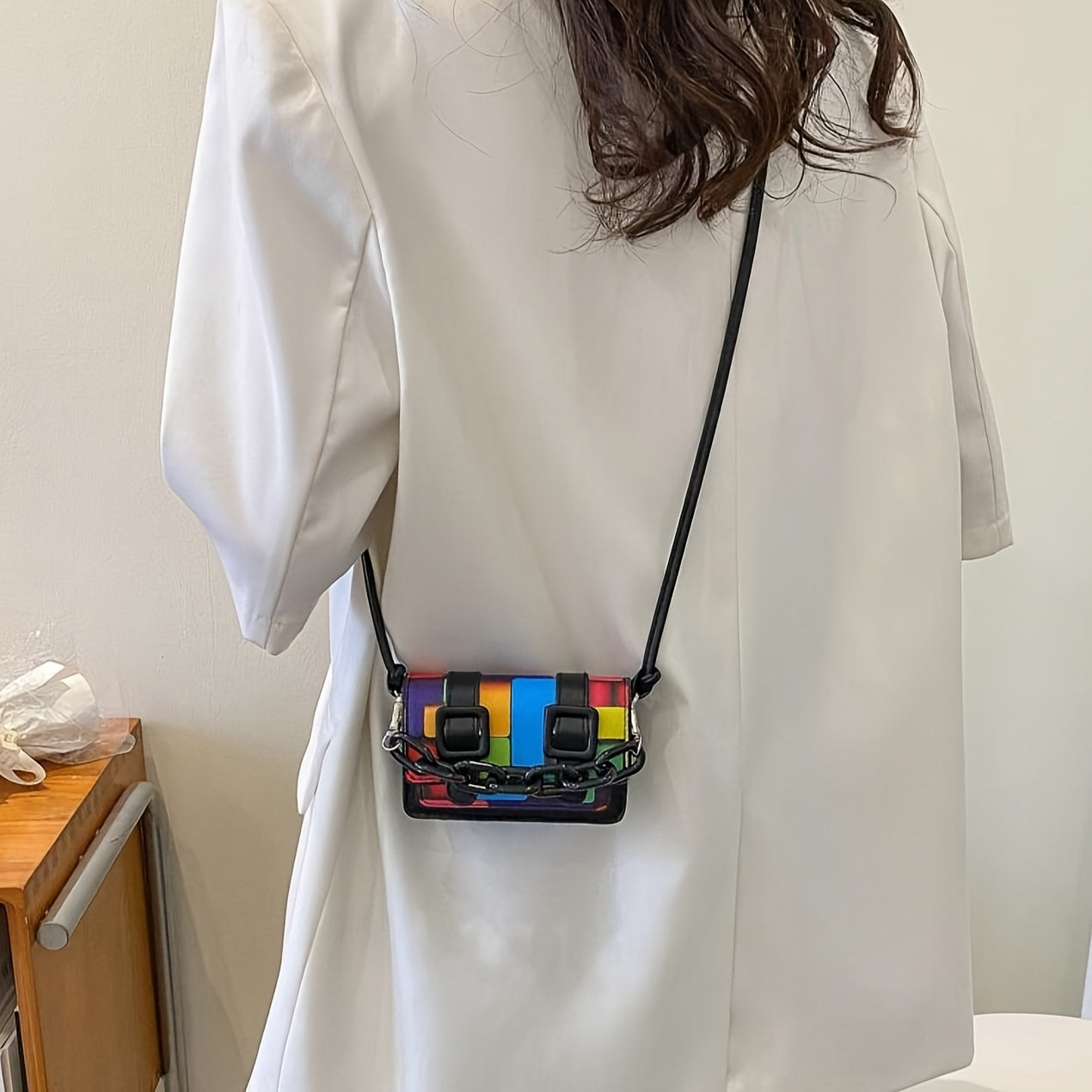 Color Block Mini Acrylic Chain Crossbody Bag - Vibrant Rainbow Pattern, Adjustable Strap, Magnetic Closure, Black Faux Leather, Stylish Accessory|Chain Strap Bag|Magnetic Closure Bag